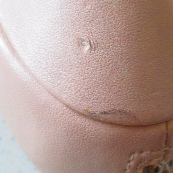 Call It Spring Nude Heels w/ Gold Hardware Sz 7.5 - Picture 10 of 10